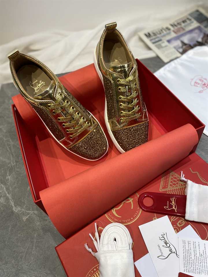 Ch**an louboutin low top sneaker - cl153