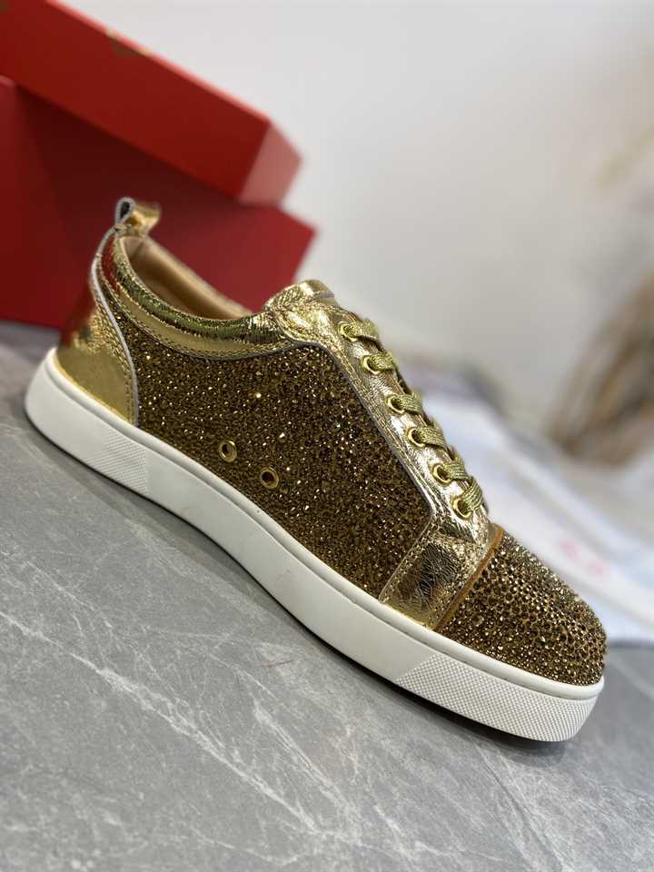 Ch**an louboutin low top sneaker - cl153