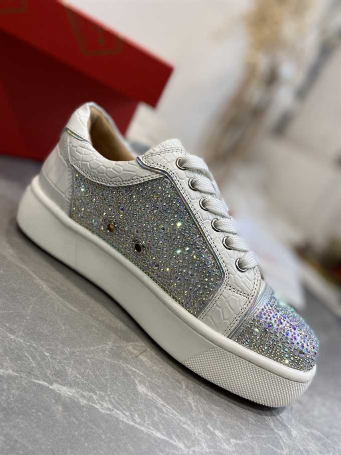 Ch**an louboutin low top sneaker - cl157