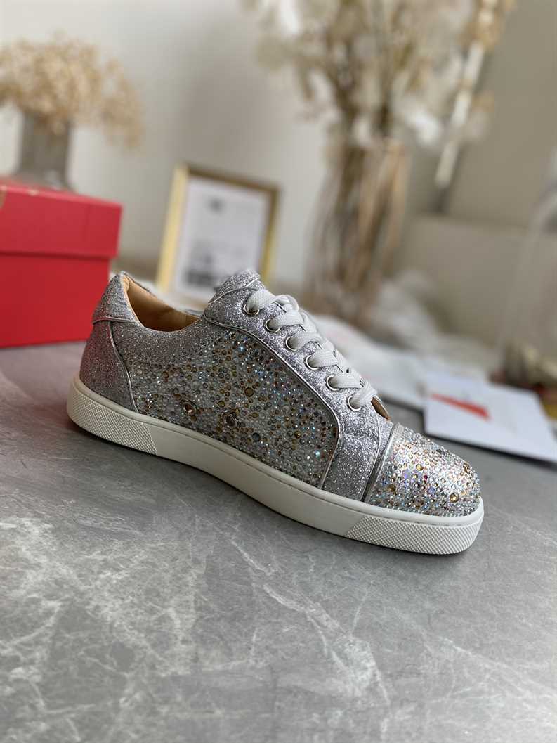 Ch**an louboutin low top sneaker - cl165