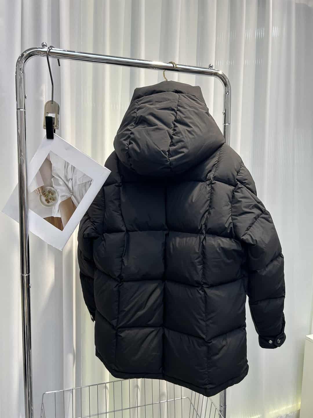 MONCLER JACKET - MJ052