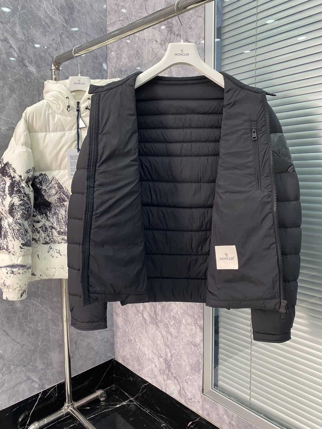 MONCLER JACKET - MJ054