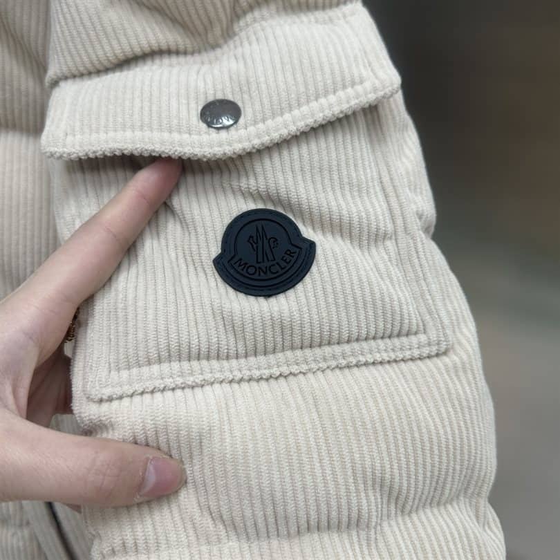 MONCLER JACKET - MJ061