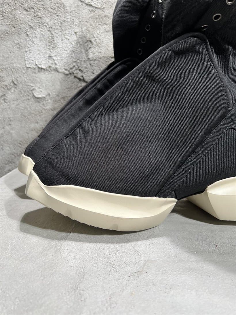 Rick Owens Sneakers - RS001
