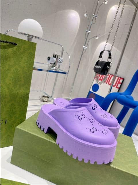 G*u*i wonmen's platform perforated g sandal - sdg015