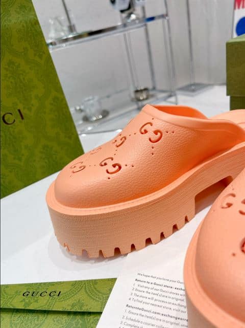 G*u*i wonmen's platform perforated g sandal - sdg018