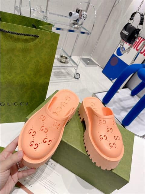 G*u*i wonmen's platform perforated g sandal - sdg018