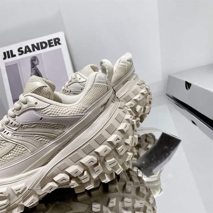 Ba*len*cia*ga men's defender trainers - bb228