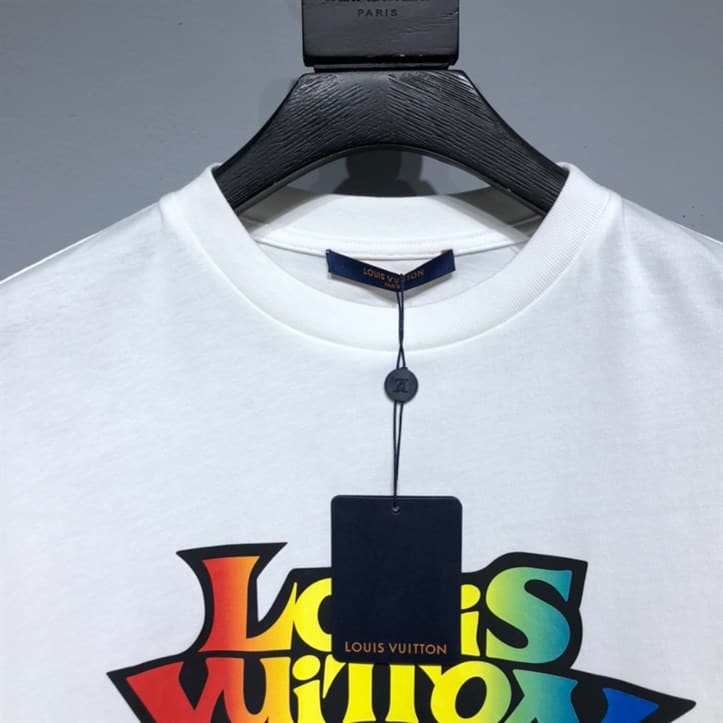 l0*is V*t0n t-shirt - lv25