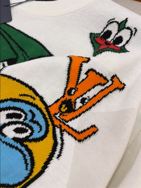 l0*is V*t0n t-shirt - lv28