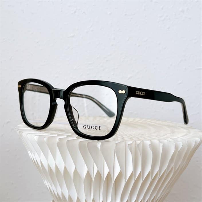 G*u*i sunglasses - gst02