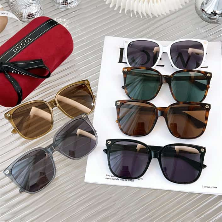 G*u*i sunglasses - gst04