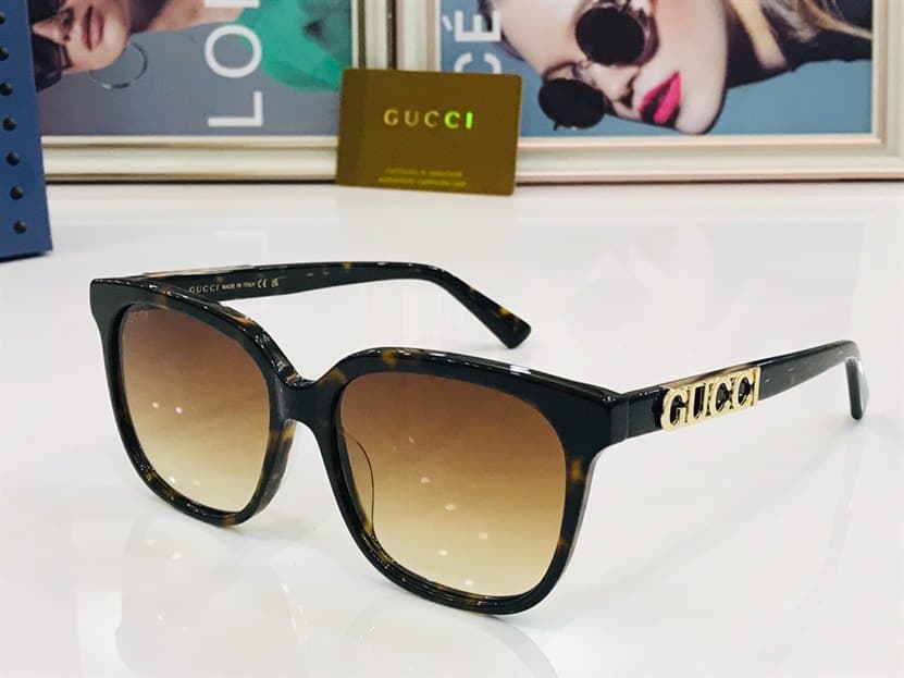 G*u*i sunglasses - gst11