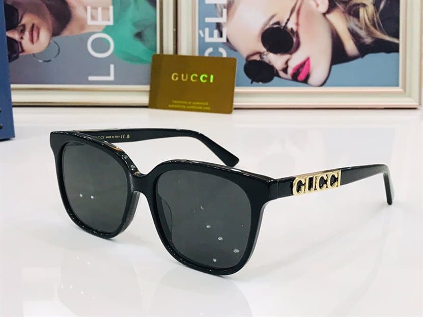 G*u*i sunglasses - gst11