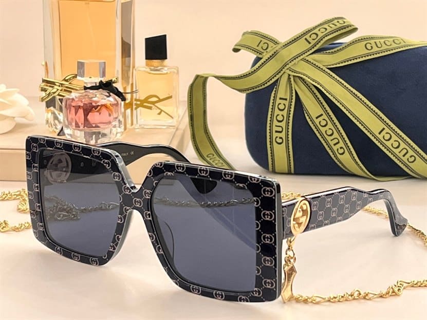 G*u*i sunglasses - gst13