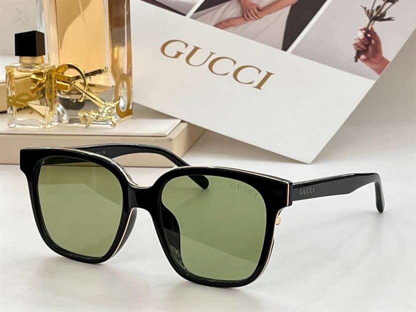 G*u*i sunglasses - gst14