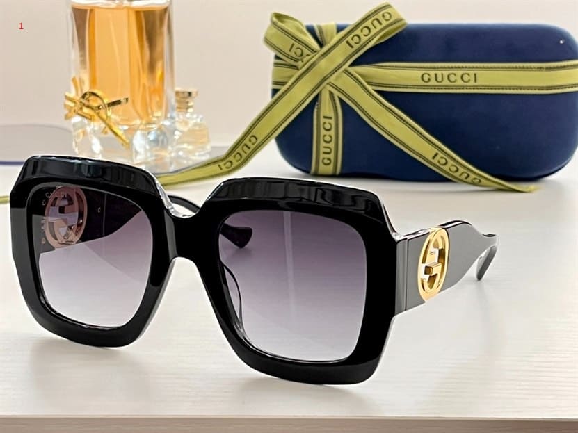 G*u*i sunglasses - gst15