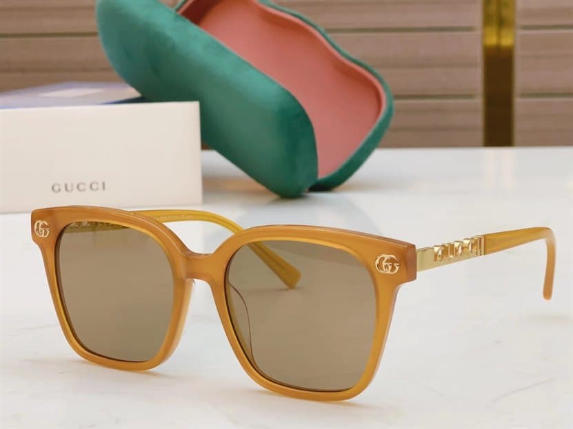 G*u*i sunglasses - gst17