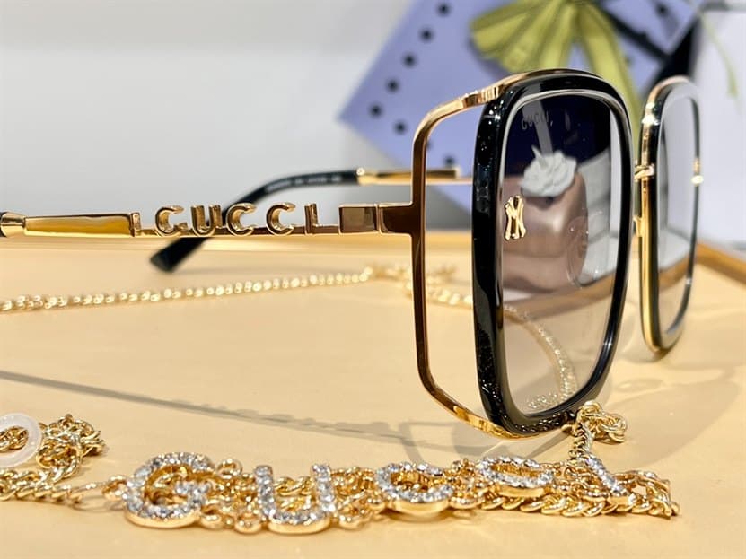 G*u*i sunglasses - gst20