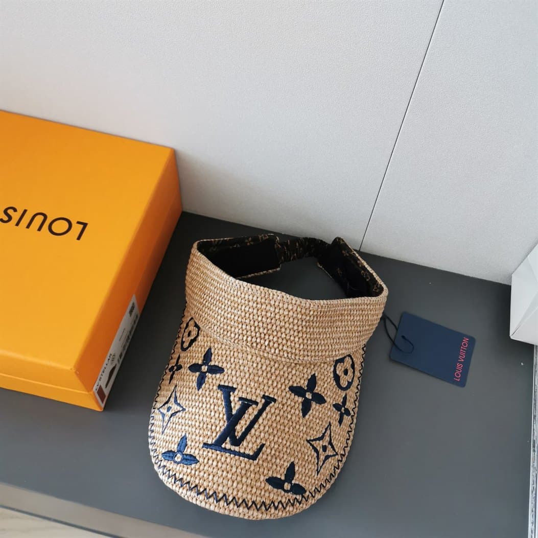 l0*is V*t0n visor - lhc15