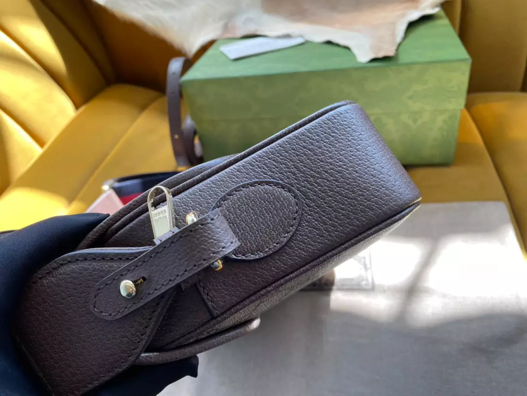 GG CRYSTAL MESSENGER BAG - GBC055