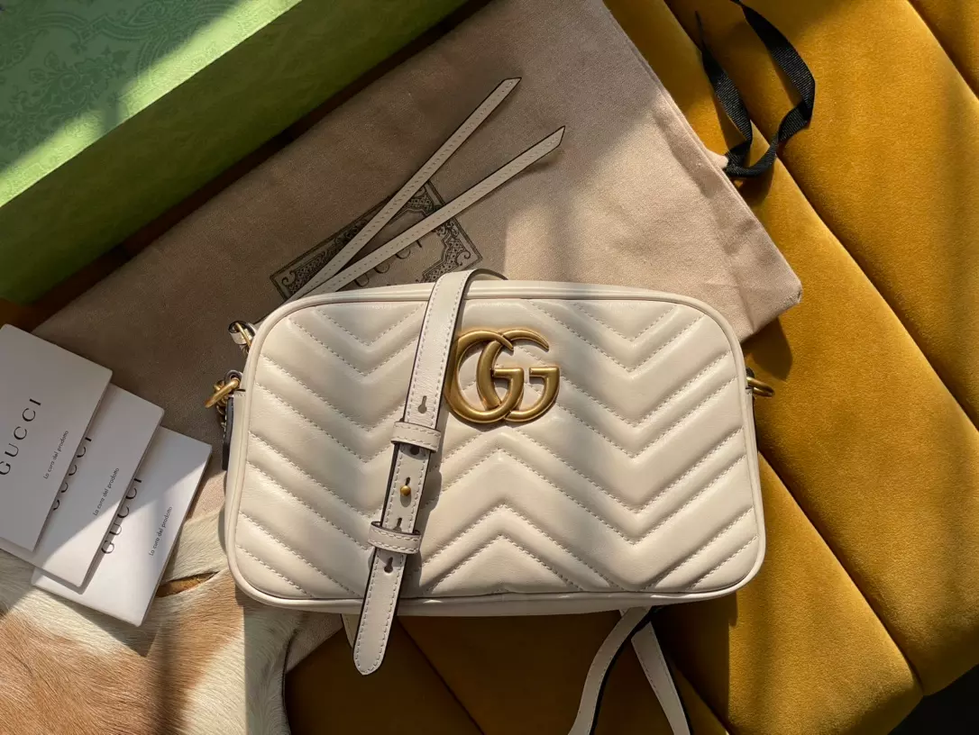 GG MARMONT SMALL SHOULDER BAG - GBC095