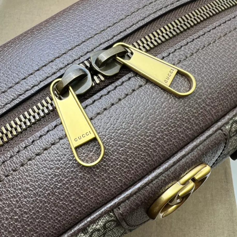 G*u*i savoy medium bowling bag - gbc083