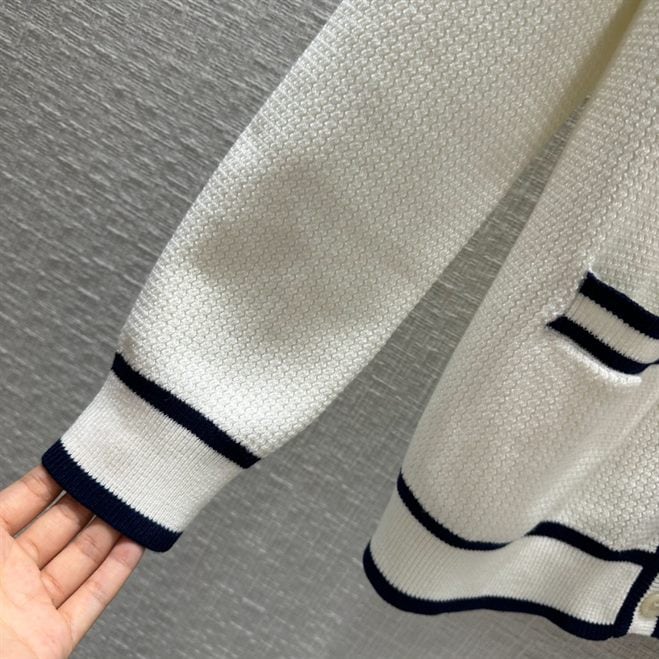 G*u*i cardigans - rjk15