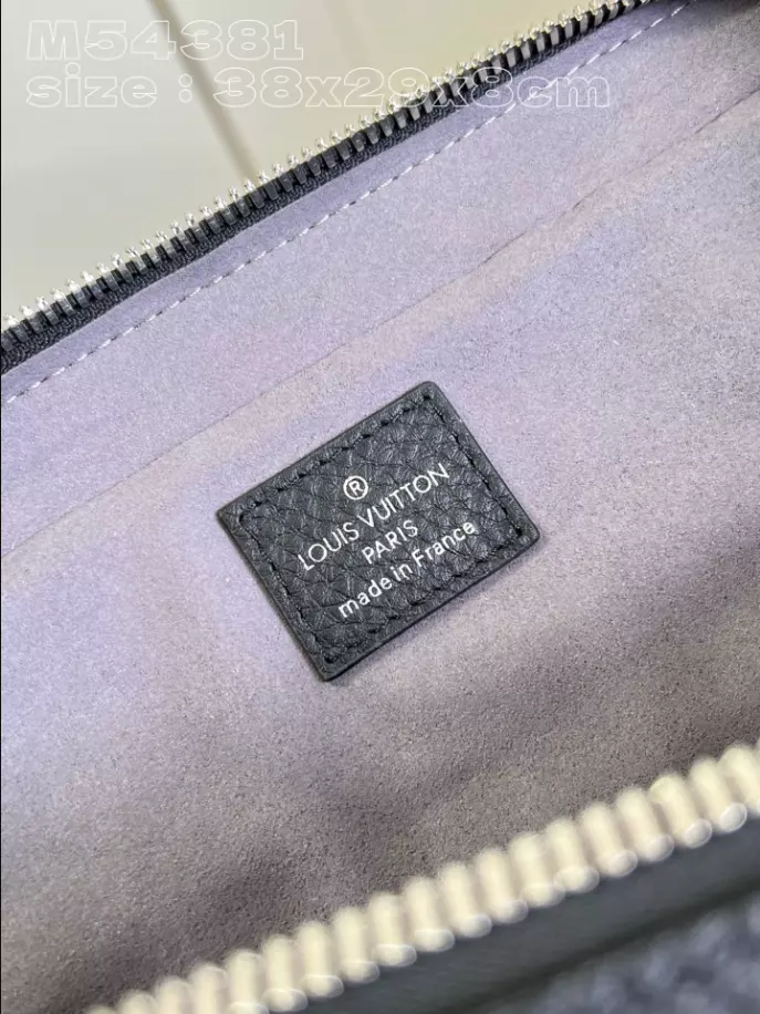 l0*is V*t0n armand briefcase - lbv395