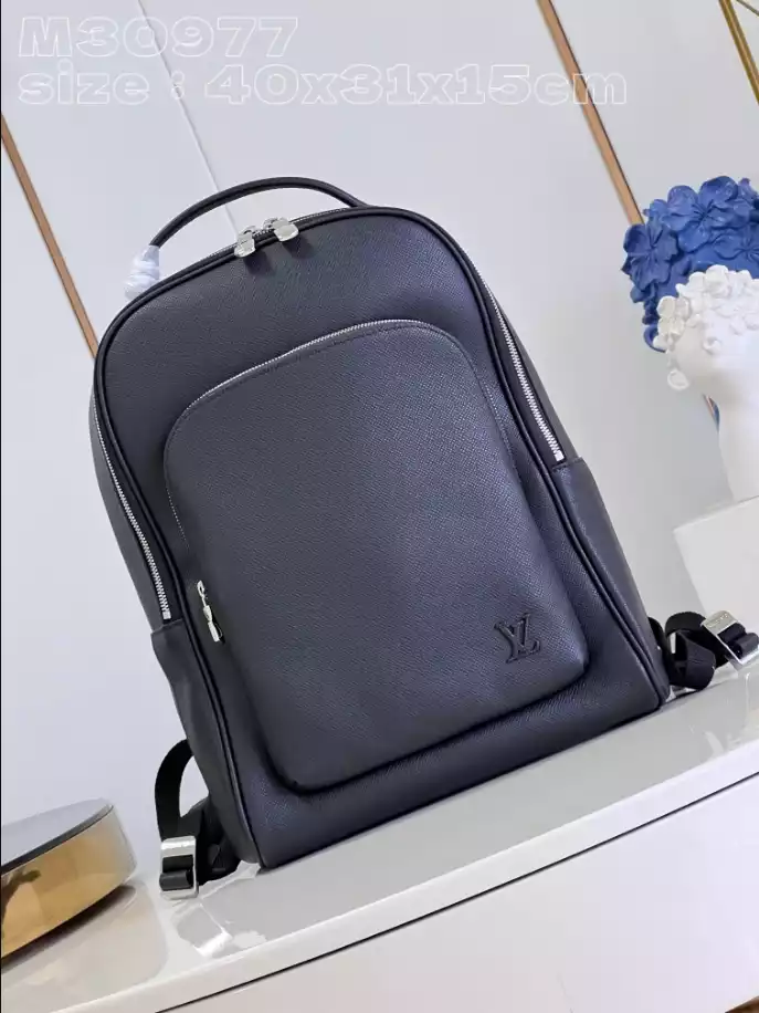 l0*is V*t0n avenue backpack - lbv376