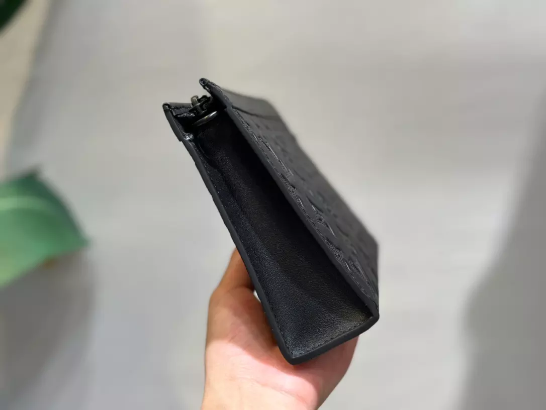 l0*is V*t0n gaston wearable wallet - rrg072