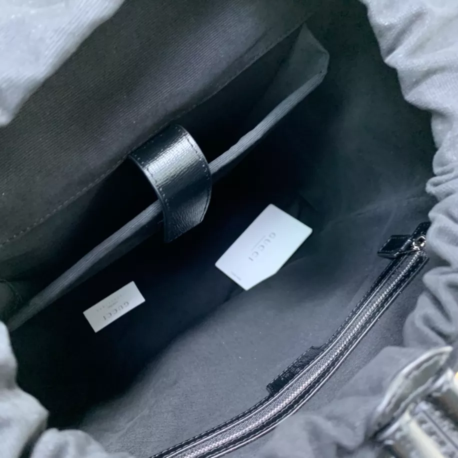 MEDIUM BACKPACK WITH INTERLOCKING G - GBC043