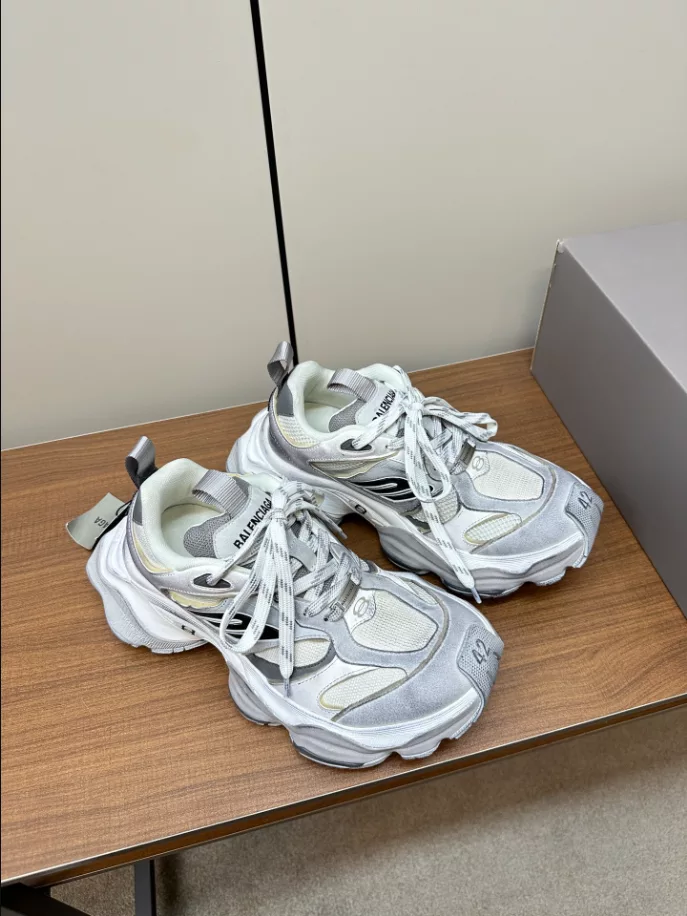 Ba*len*cia*ga cargo sneaker - bb242