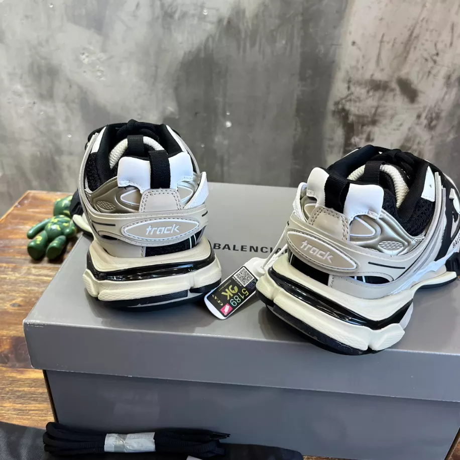 Ba*len*cia*ga track sneaker - bb254