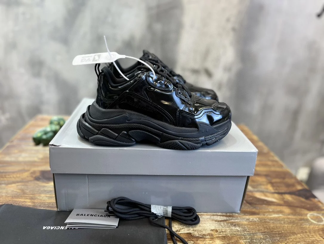 Ba*len*cia*ga triple s sneaker - bb259