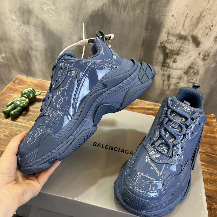 Ba*len*cia*ga triple s sneaker - bb260