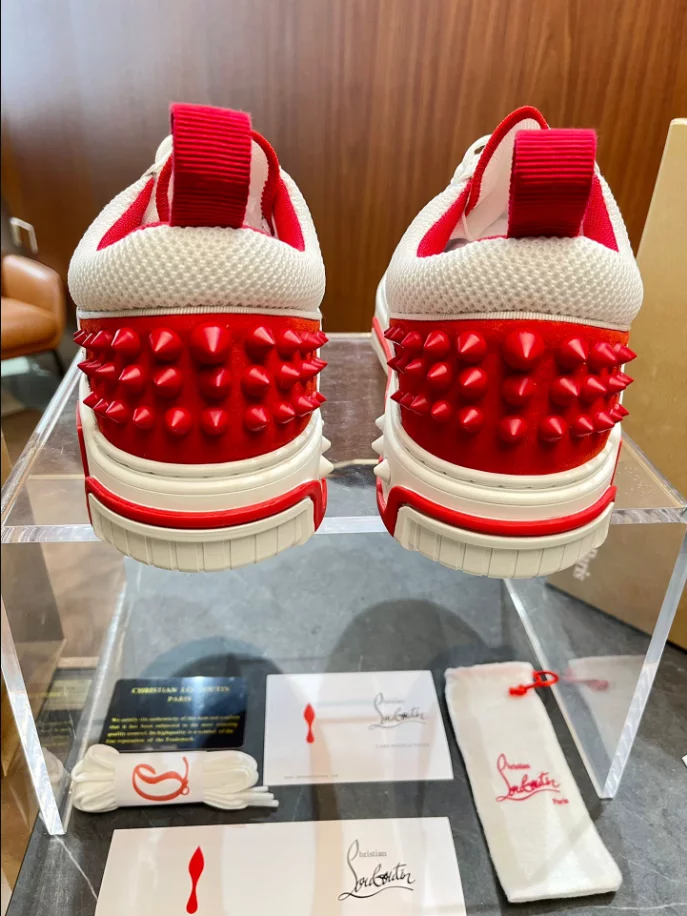 Ch**an louboutin astroloubi sneaker - cl172