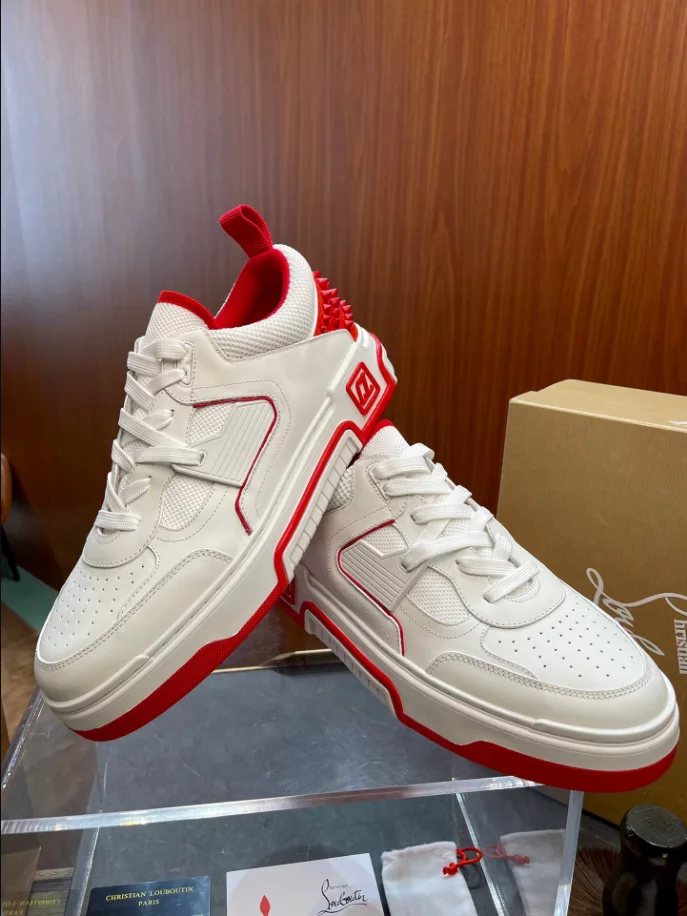 Ch**an louboutin astroloubi sneaker - cl172