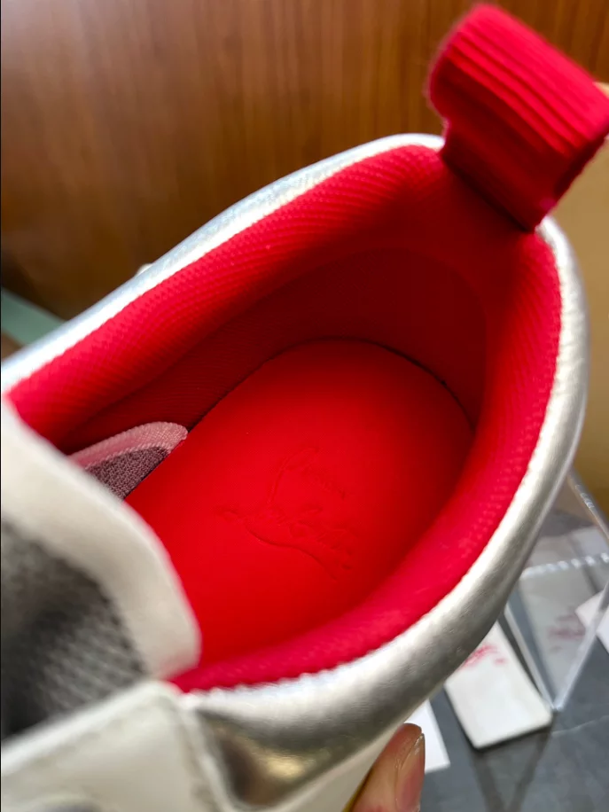 Ch**an louboutin astroloubi sneaker - cl172