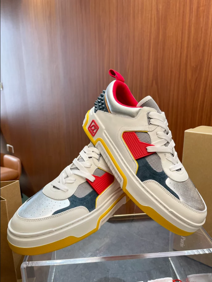 Ch**an louboutin astroloubi sneaker - cl175