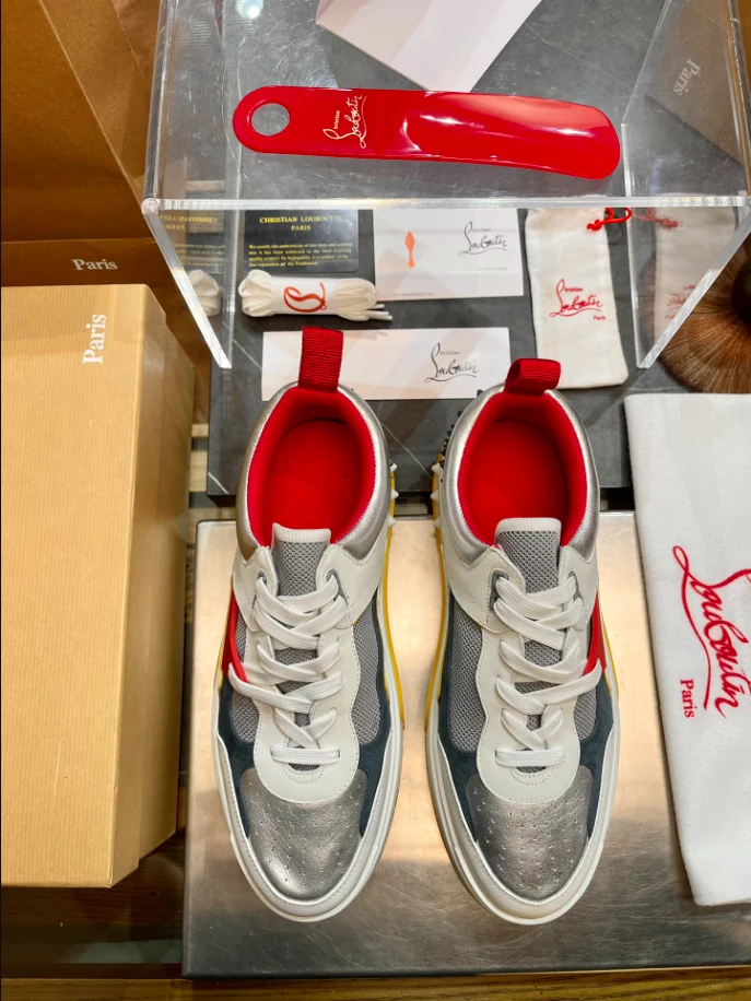 Ch**an louboutin astroloubi sneaker - cl175