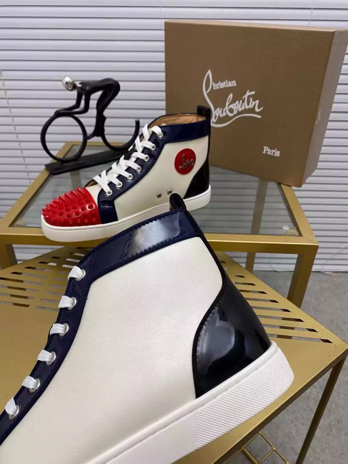 Ch**an louboutin high-top sneaker - cl176