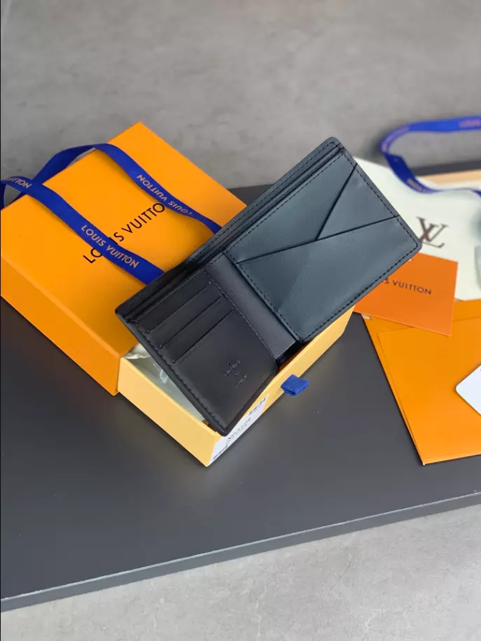 LV MULTIPLE WALLET- RRG084