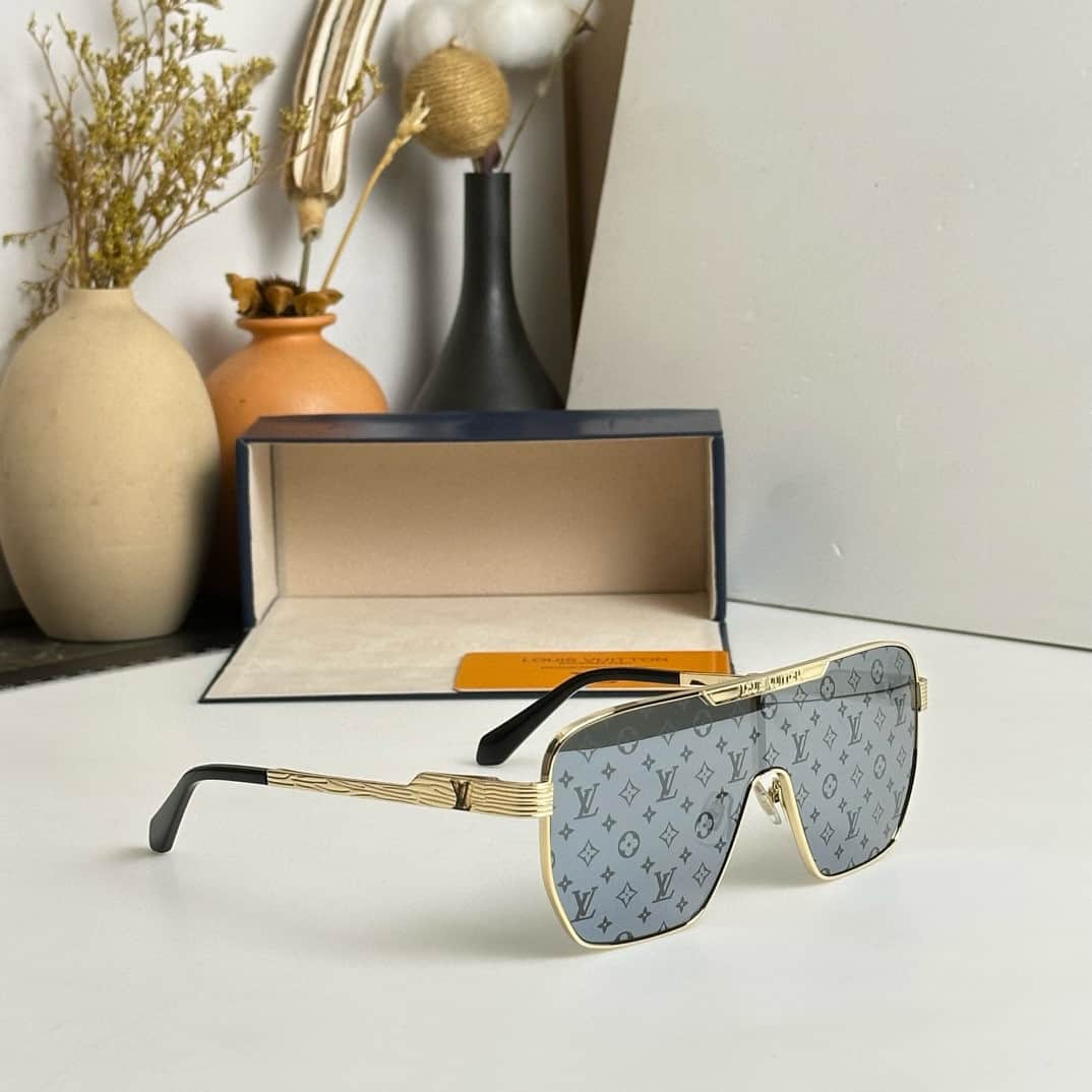 LV SUNGLASSES - GLVT34