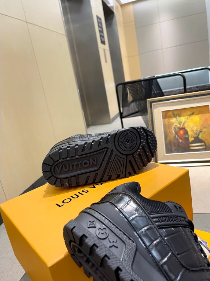 LV TRAINER MAXI SNEAKER