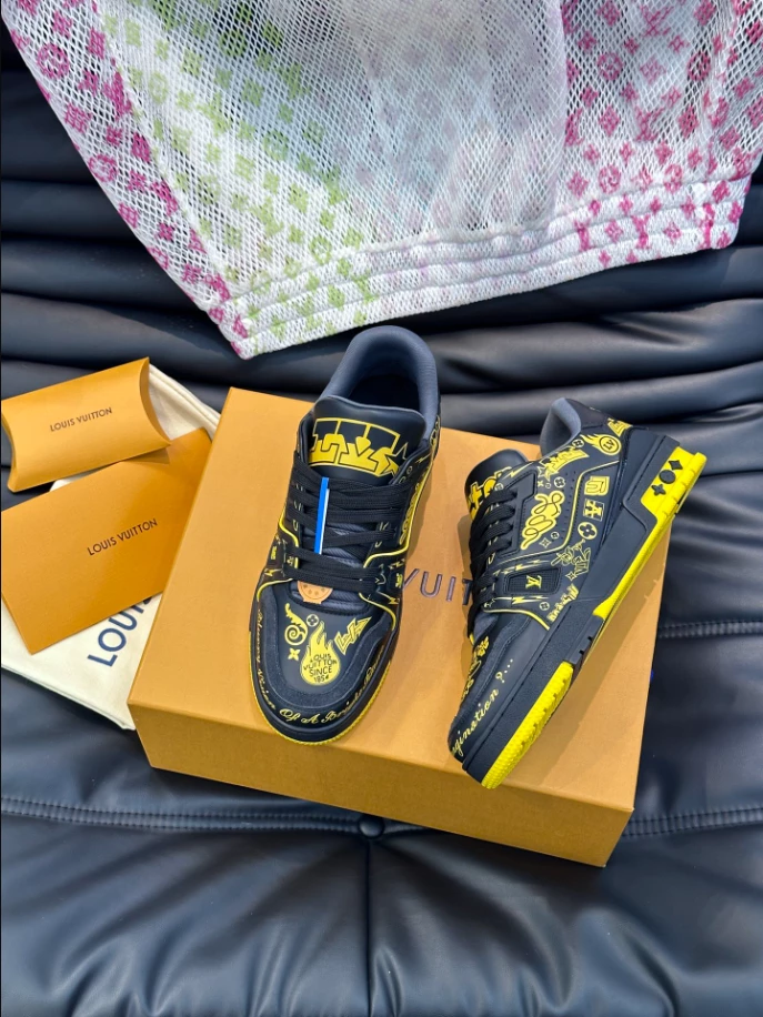 LV Trainer Sneaker