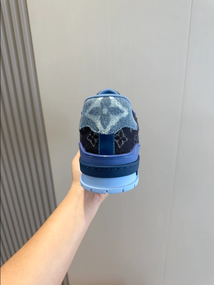 LV Trainer Sneaker