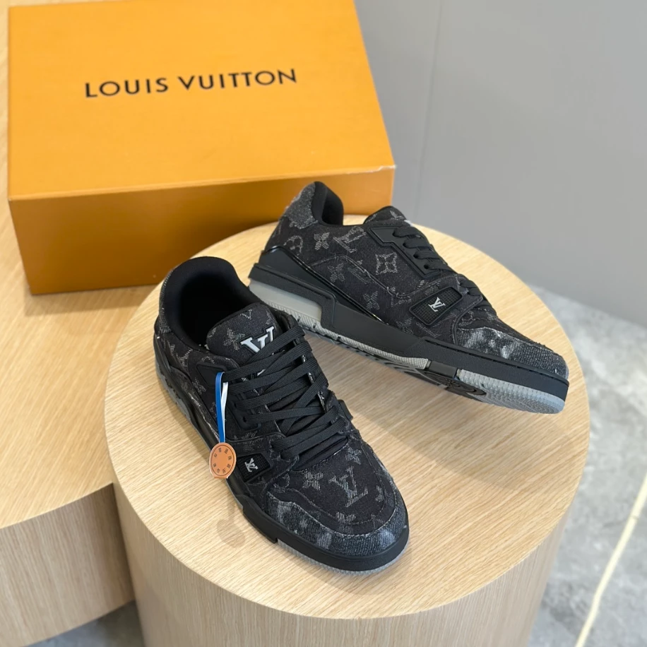 LV Trainer Sneaker