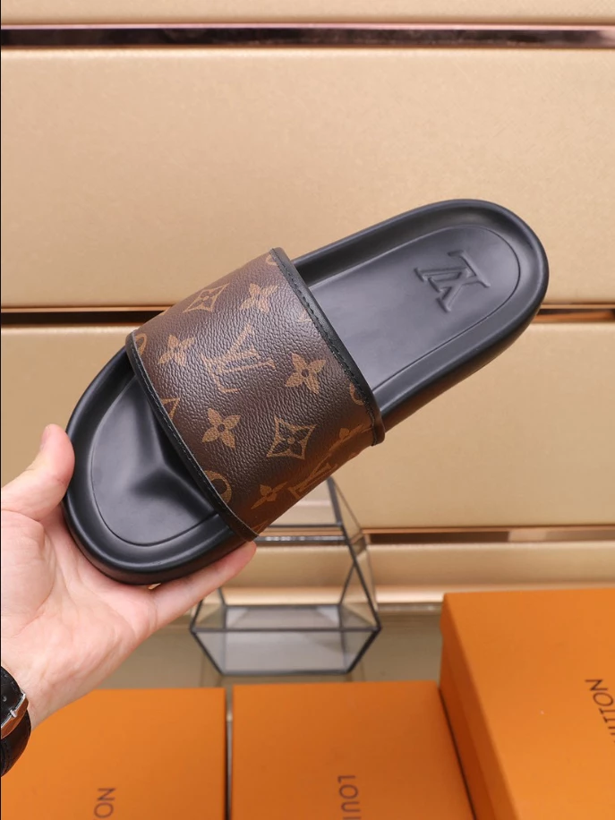 LV WATERFRONT MULE