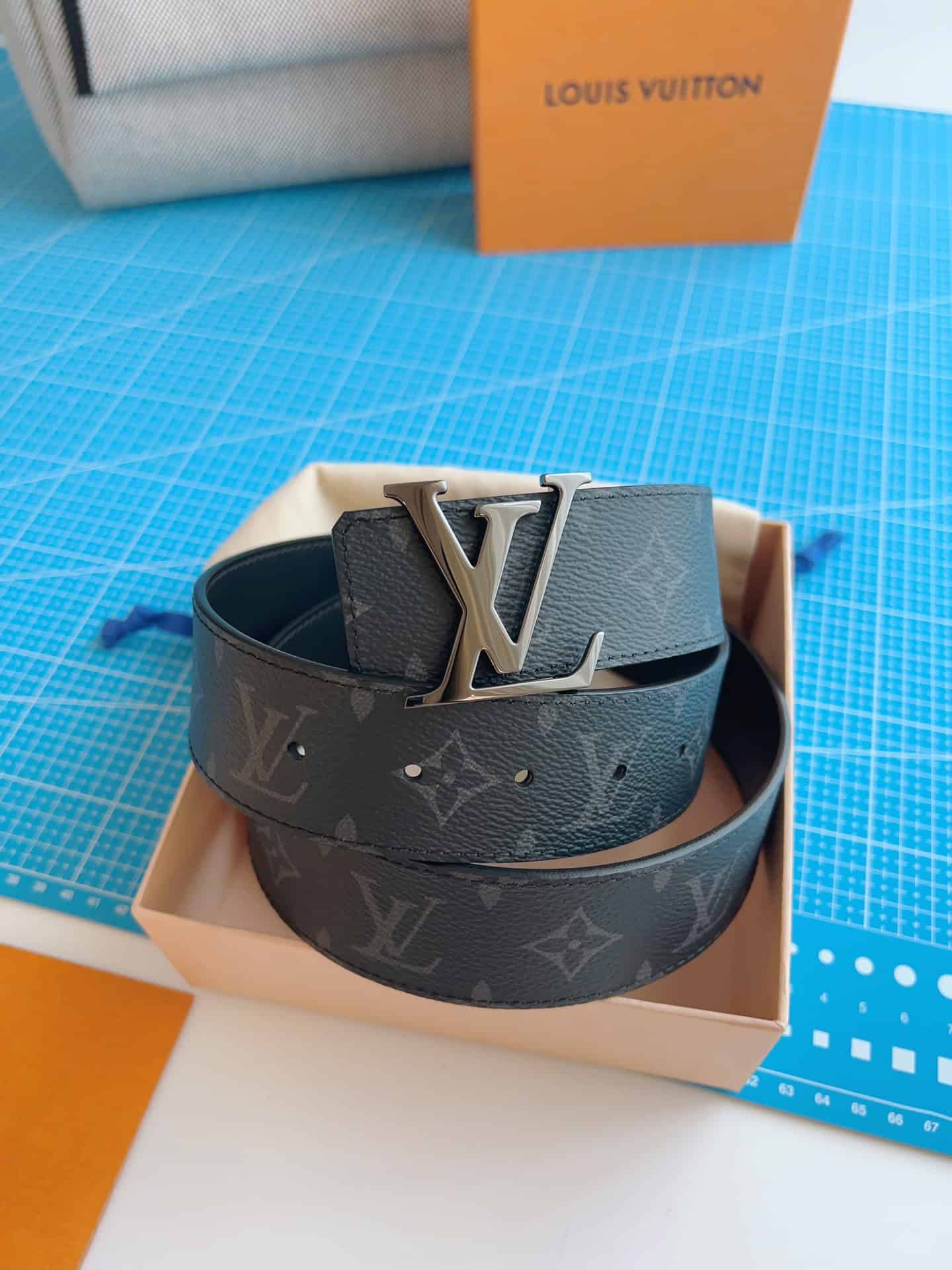 l0*is V*t0n initiales 40mm reversible belt - b188